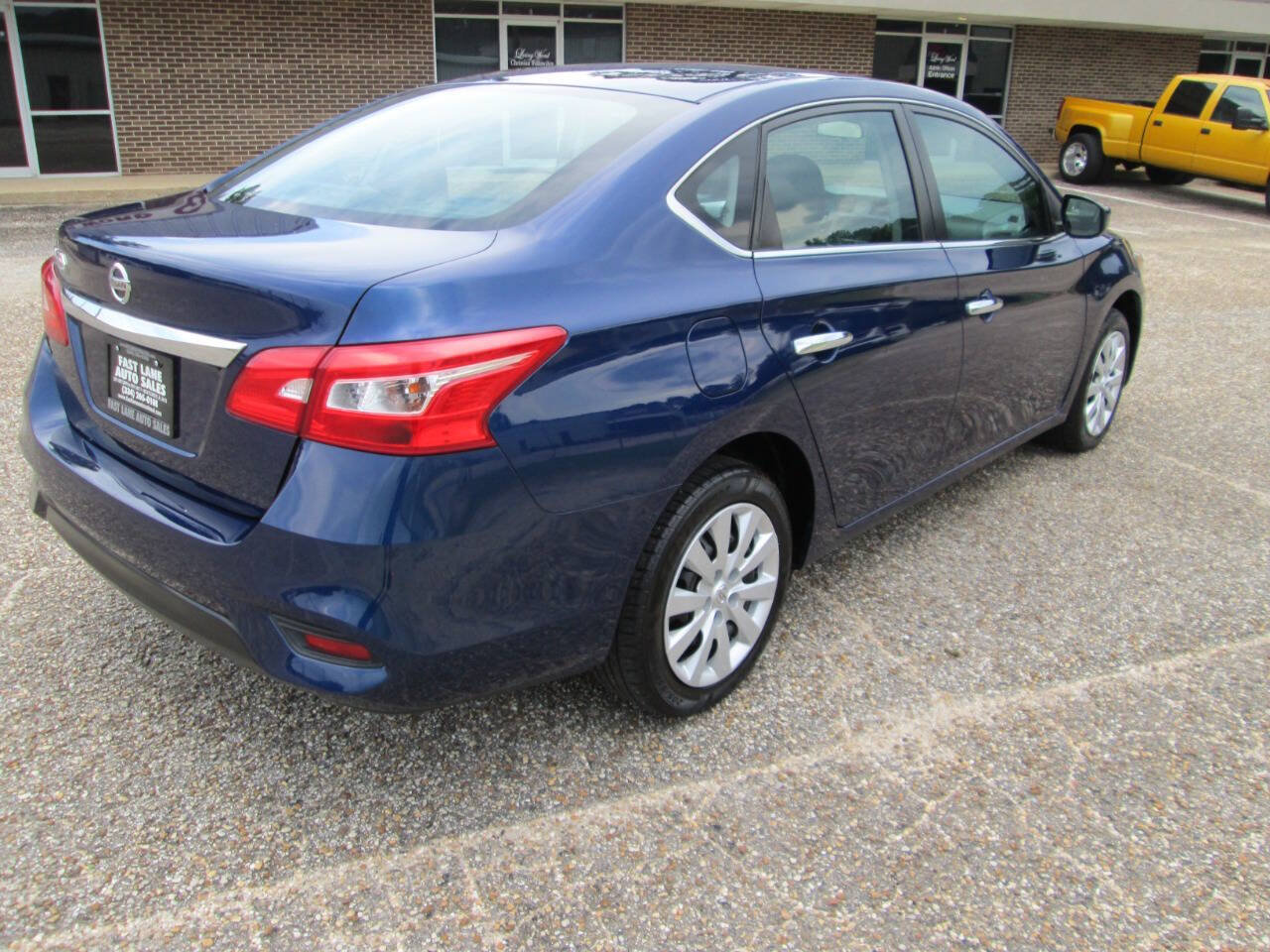 Used 2019 Nissan Sentra S FWD image 45