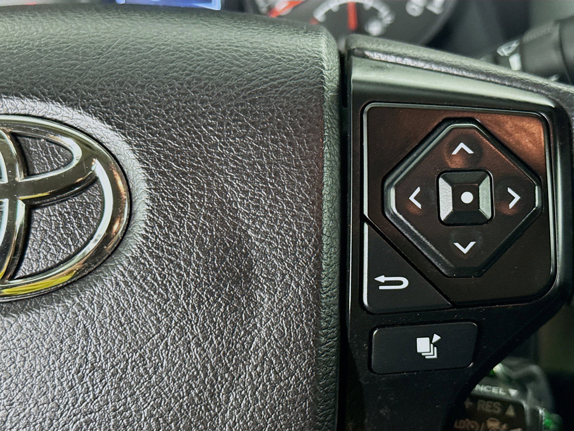 Used 2021 Toyota Tacoma SR image 14