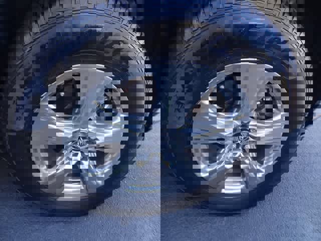 Used 2024 Toyota RAV4 XLE image 25