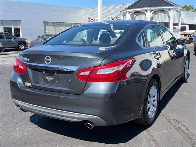 Used 2018 Nissan Altima 2.5 S w/ S Convenience Package FWD image 3