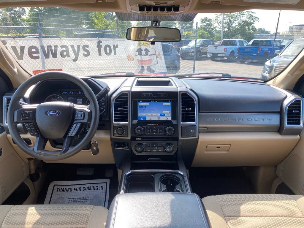 Used 2017 Ford F250 XLT w/ XLT Premium Package AWD/4WD image 19