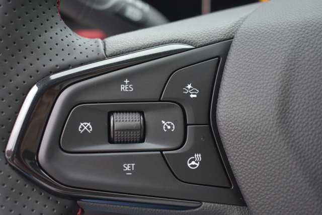 New 2026 Chevrolet Trax RS w/ Sunroof Package image 22