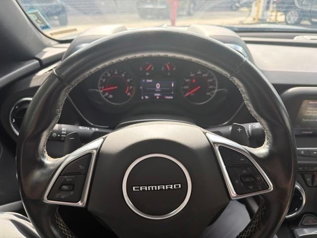 Used 2020 Chevrolet Camaro LT RWD image 17