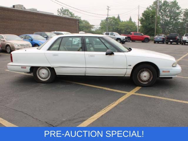 Used 1994 Oldsmobile Ninety-Eight Regency FWD image 5