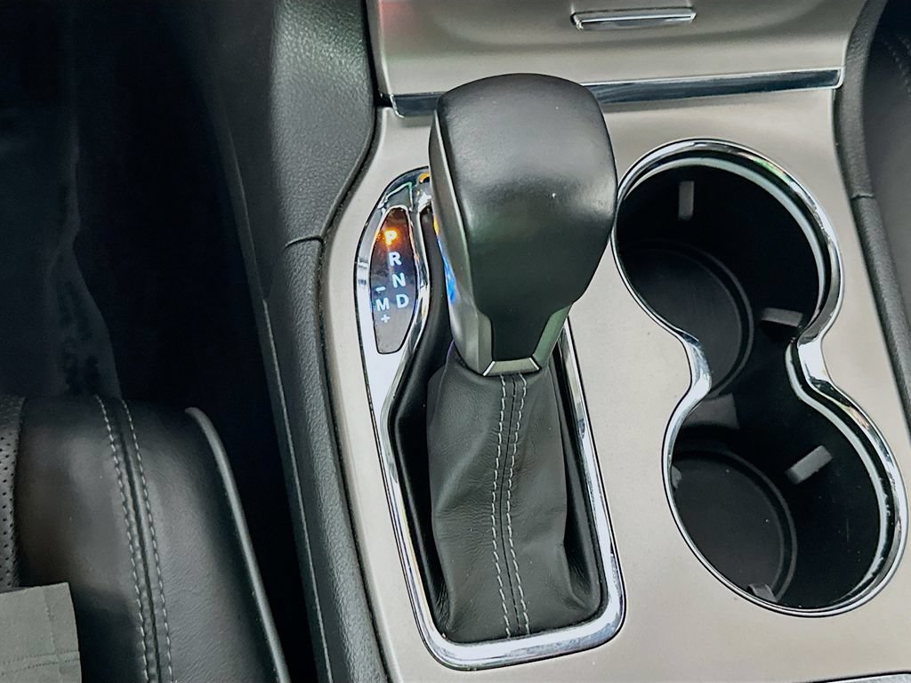 Certified 2019 Jeep Grand Cherokee Overland AWD/4WD image 23
