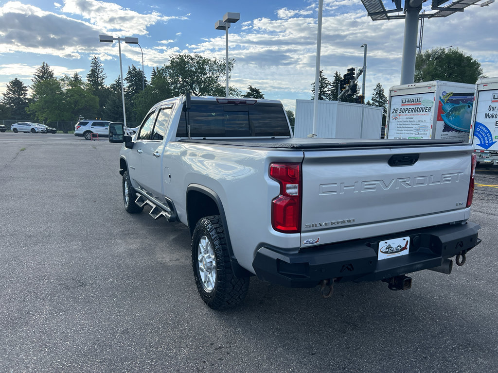 Used 2021 Chevrolet Silverado 2500 LTZ w/ LTZ Convenience Package AWD/4WD image 4