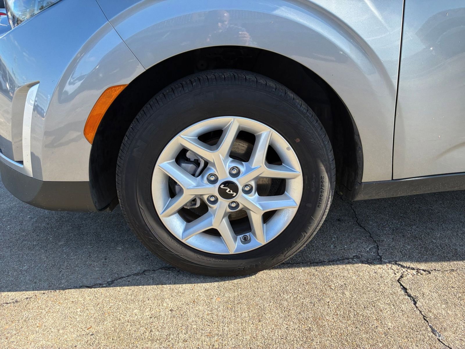 Used 2025 Kia Soul LX w/ LX Technology Package image 23