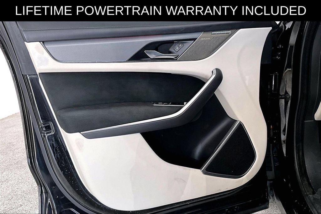 Used 2022 Jaguar F-PACE SVR AWD/4WD image 23