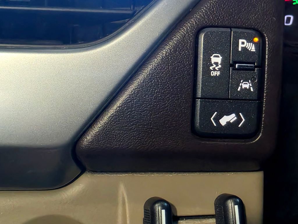 Used 2017 Chevrolet Tahoe LT w/ LT Signature Package AWD/4WD image 31