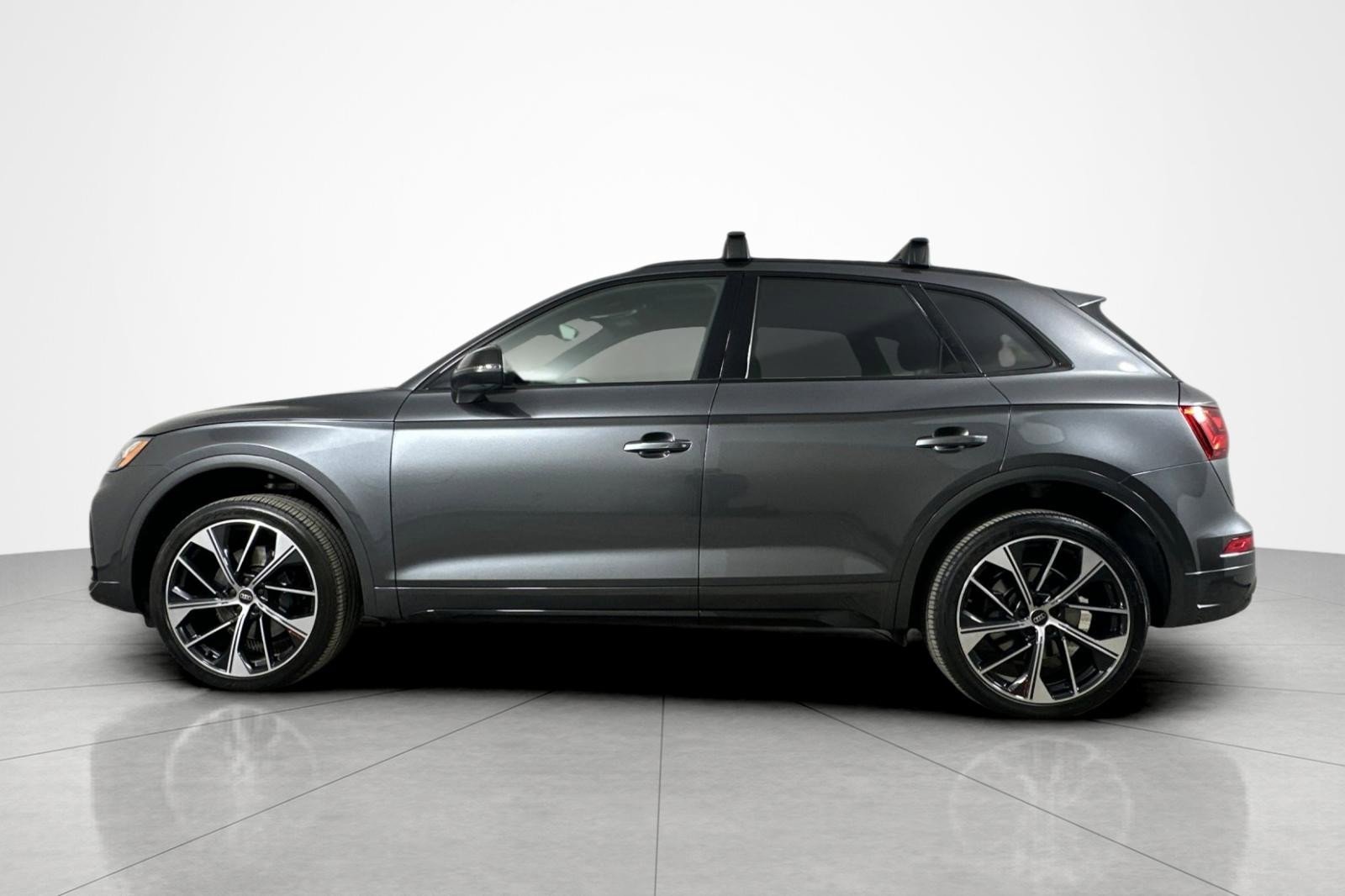 Used 2024 Audi SQ5 Premium Plus AWD/4WD image 2