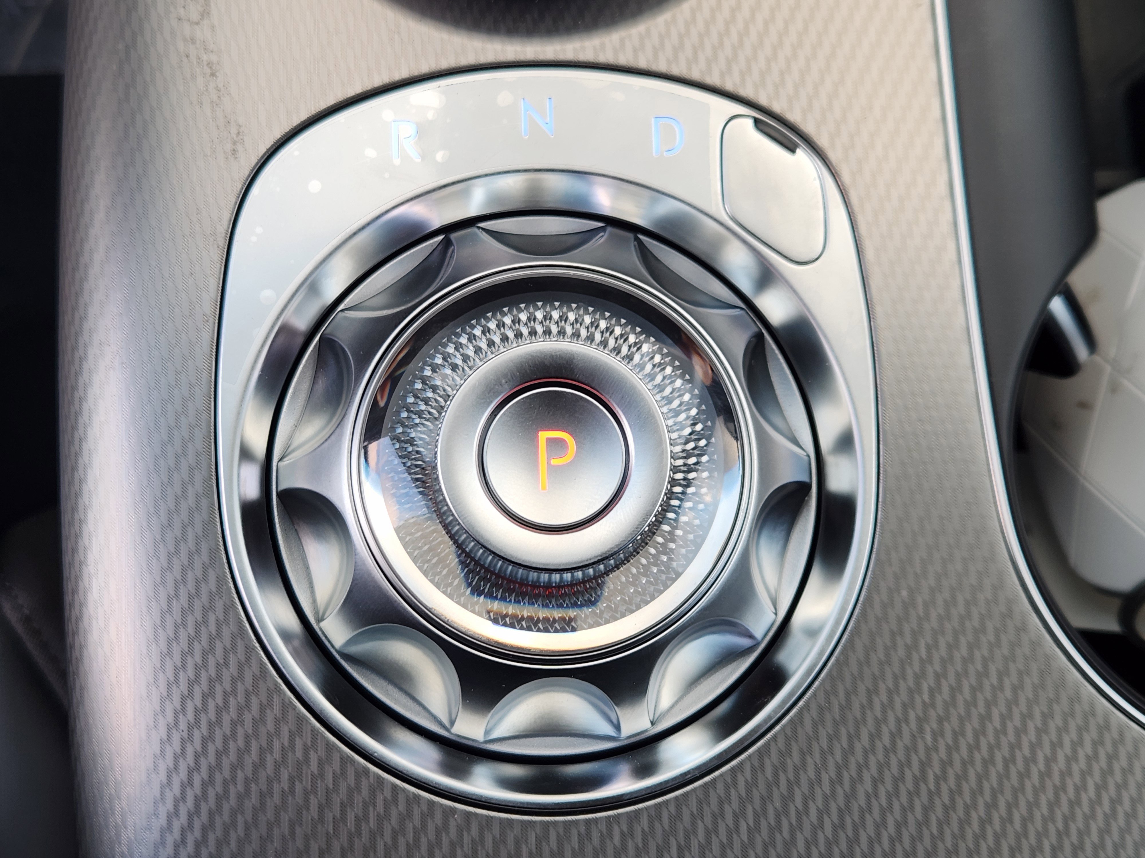 Used 2025 Genesis GV60 Advanced image 13