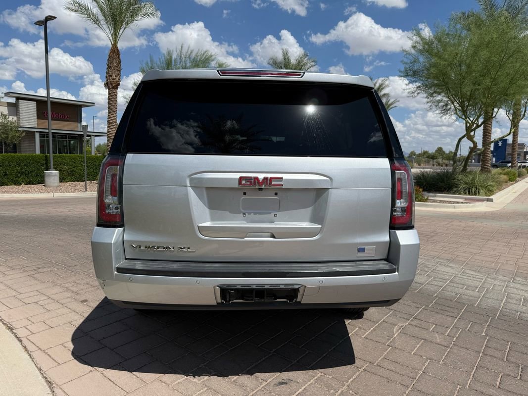Used 2019 GMC Yukon XL SLT image 4