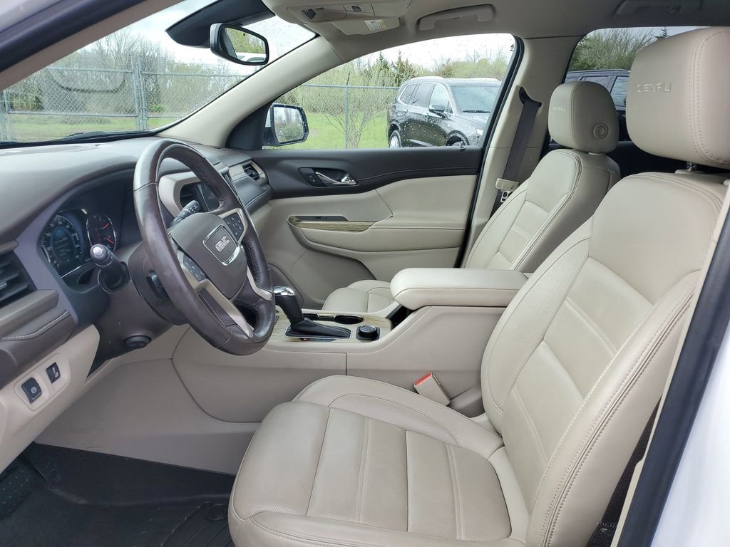 Used 2019 GMC Acadia Denali AWD/4WD image 5