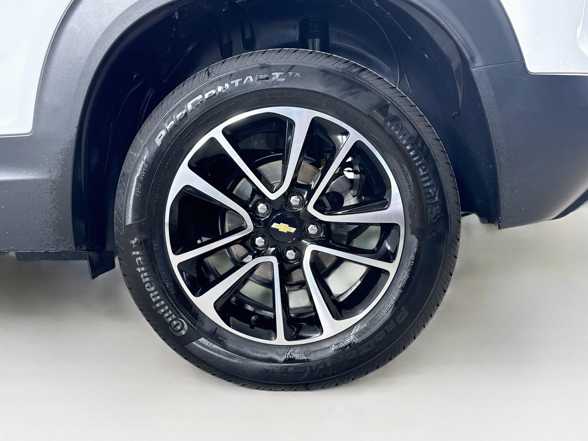 Used 2025 Chevrolet TrailBlazer LT FWD image 35
