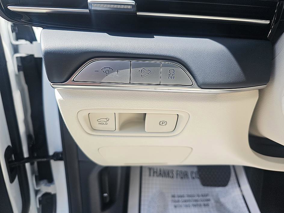 Used 2025 Genesis GV80 3.5T Prestige image 14