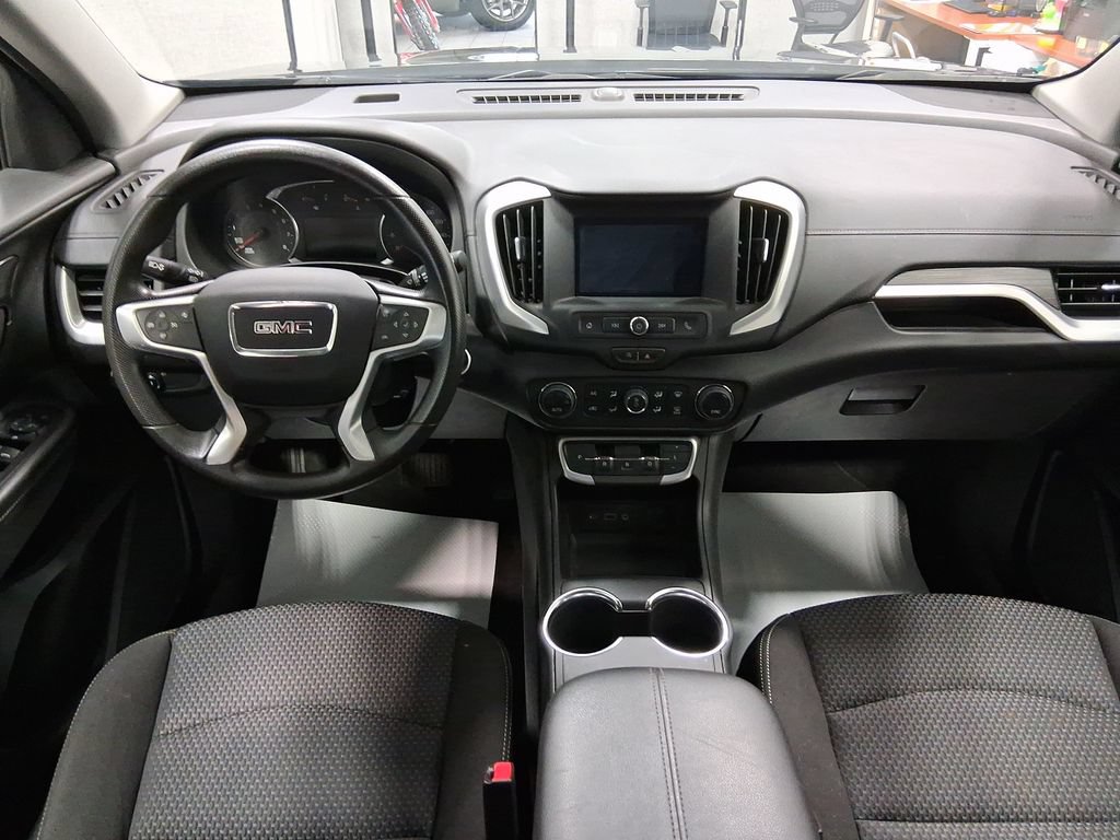 Used 2024 GMC Terrain SLE w/ Driver Convenience Package AWD/4WD image 10