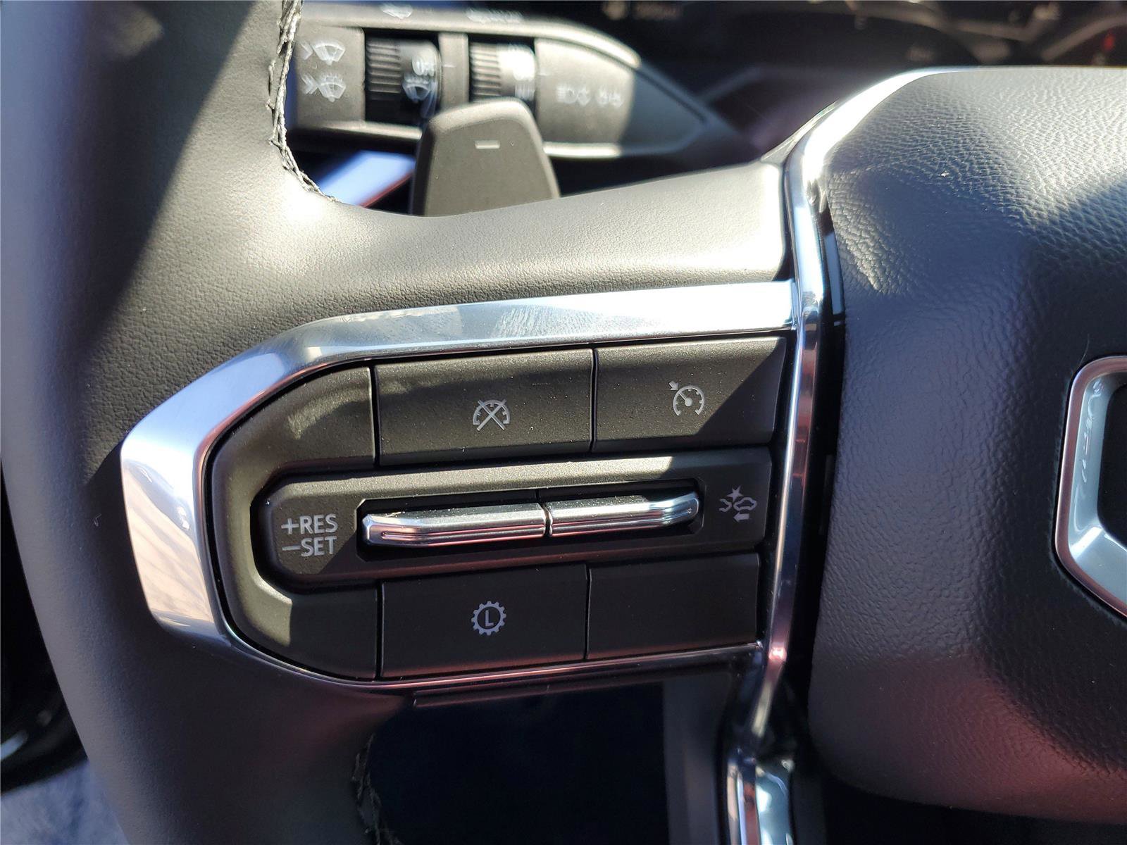 New 2026 GMC Acadia Elevation w/ Black Edition FWD image 23