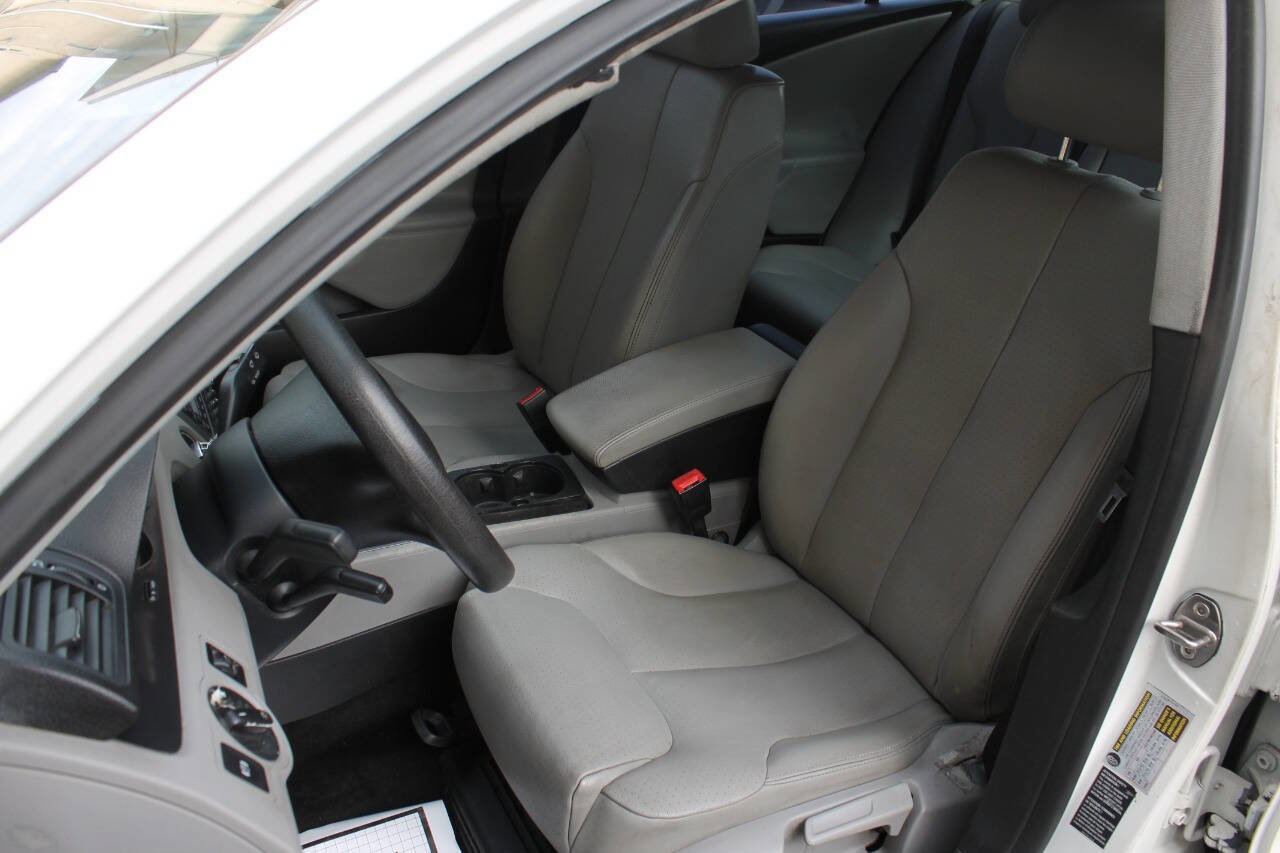 Used 2006 Volkswagen Passat 2.0T image 22