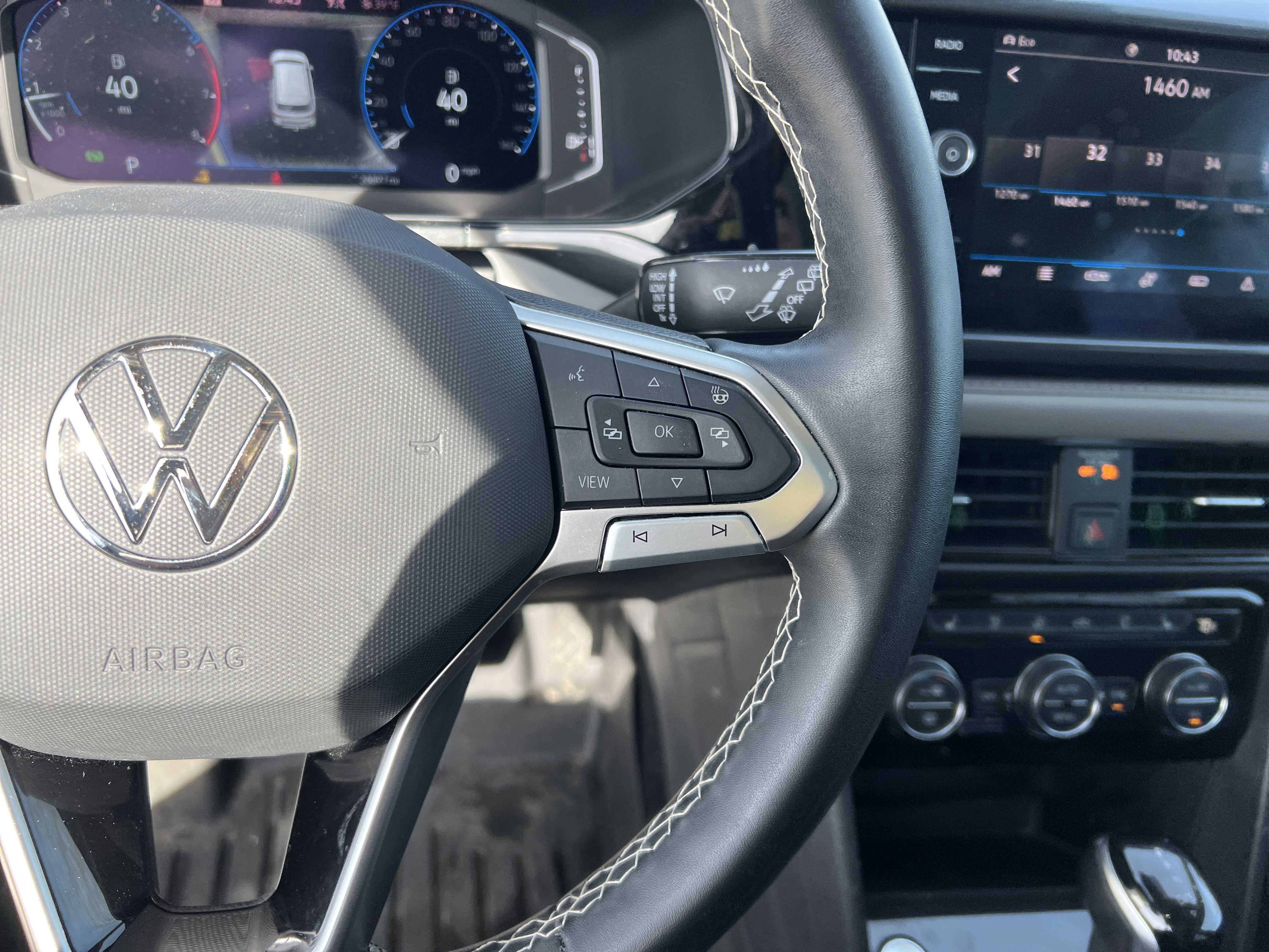 Certified 2023 Volkswagen Taos SEL image 19