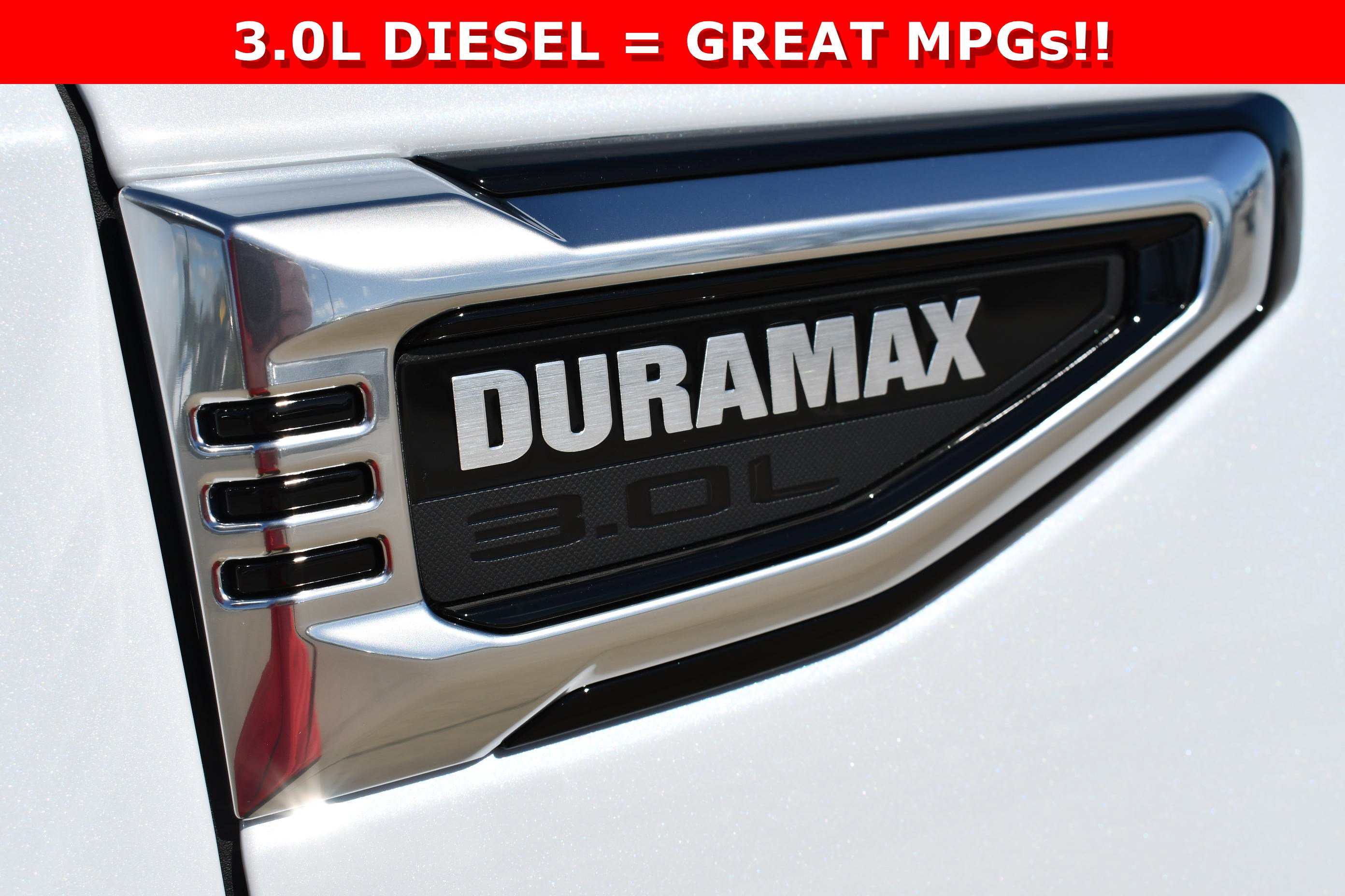 New 2026 GMC Yukon XL Denali w/ Denali Reserve Package image 3