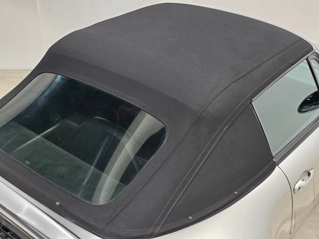 Used 1998 Porsche 911 Cabriolet image 32