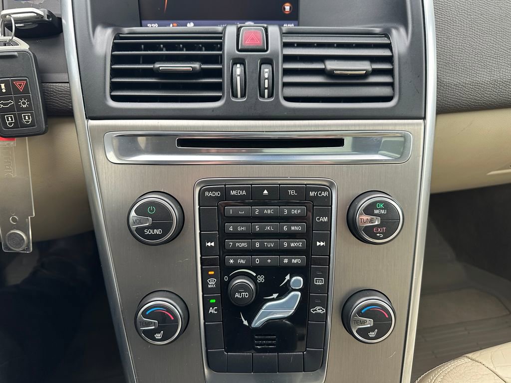 Used 2013 Volvo XC60 T6 image 17