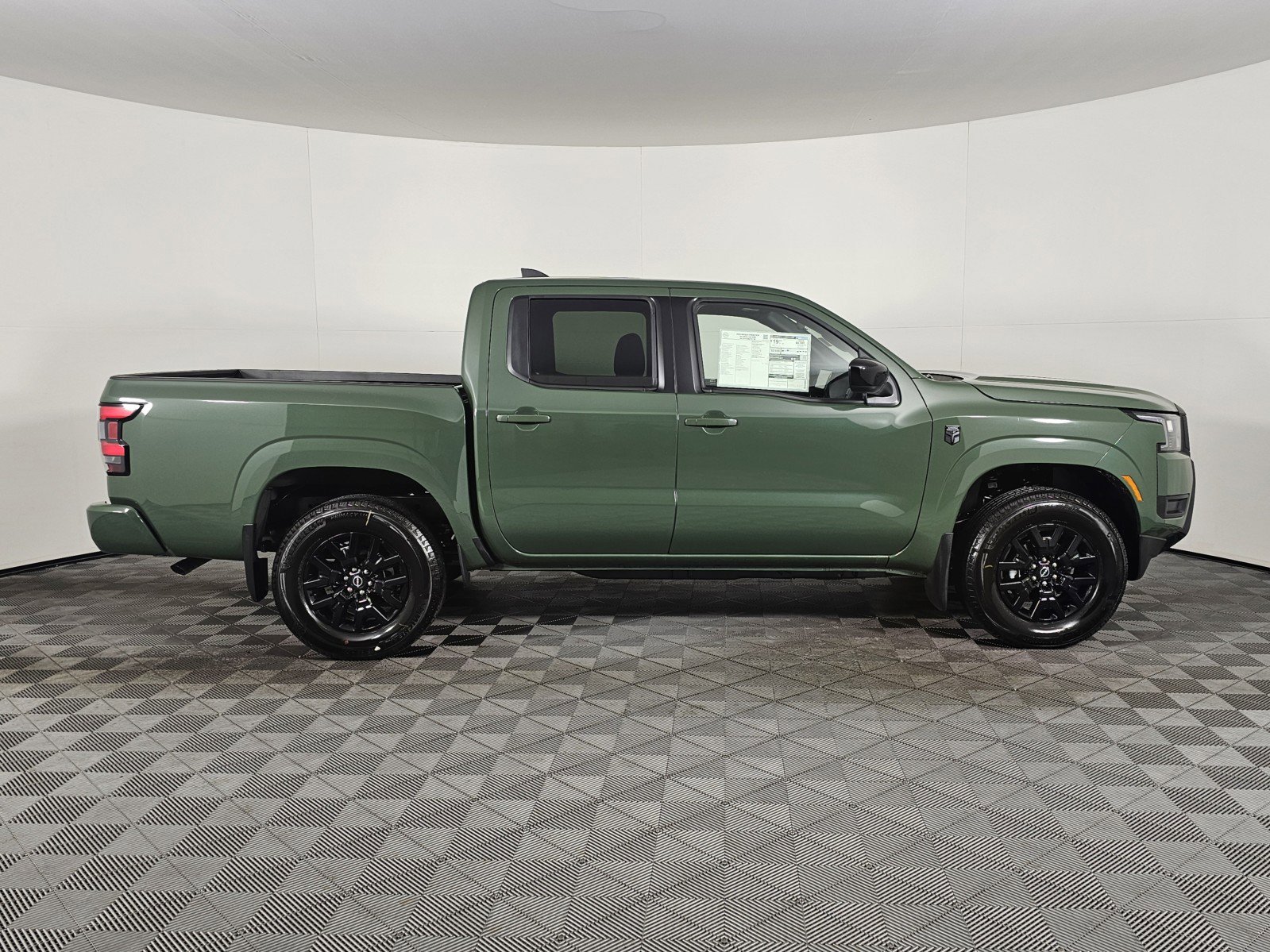 New 2026 Nissan Frontier SV image 2