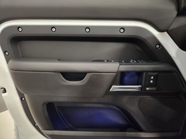 New 2026 Land Rover Defender 110 V8 image 24