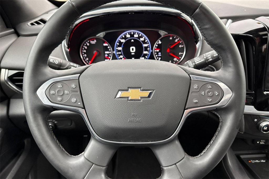 Used 2023 Chevrolet Traverse Premier image 32