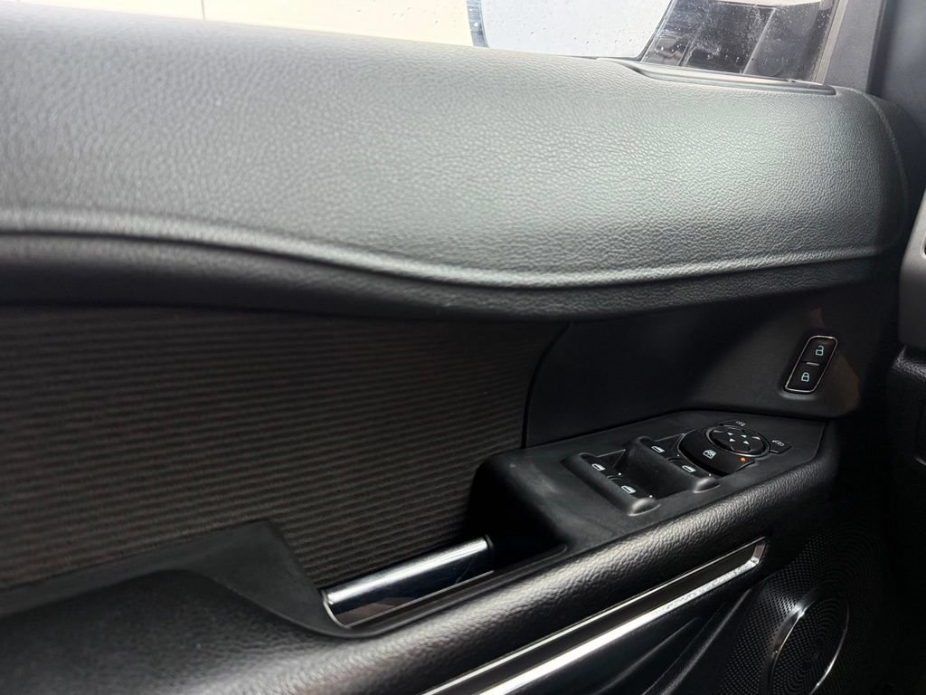 Used 2021 Ford Expedition XLT RWD image 12