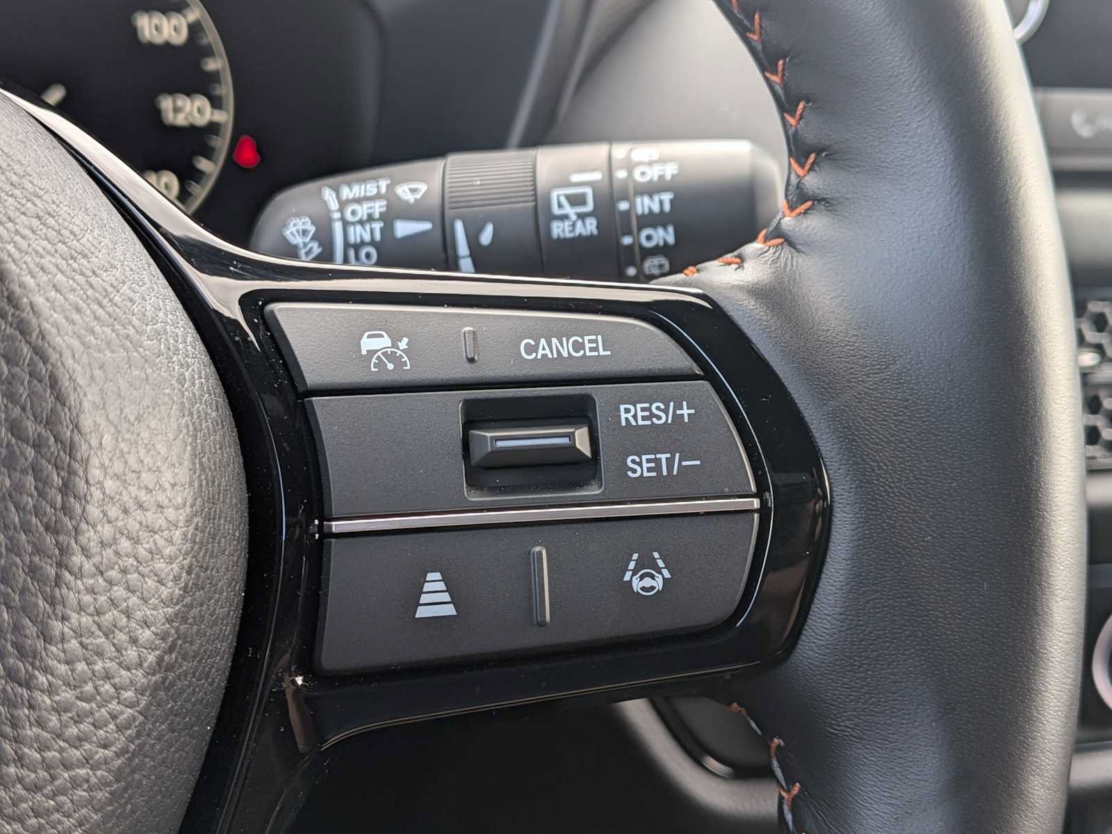Certified 2025 Honda HR-V Sport image 23