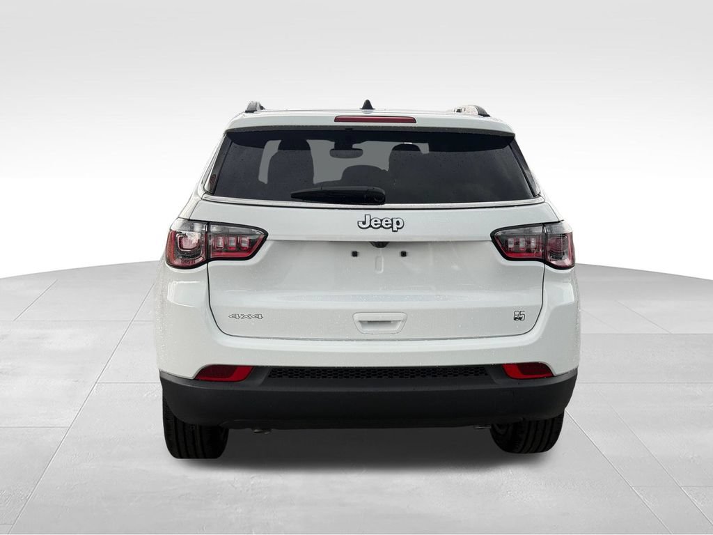 New 2026 Jeep Compass Latitude AWD/4WD image 27