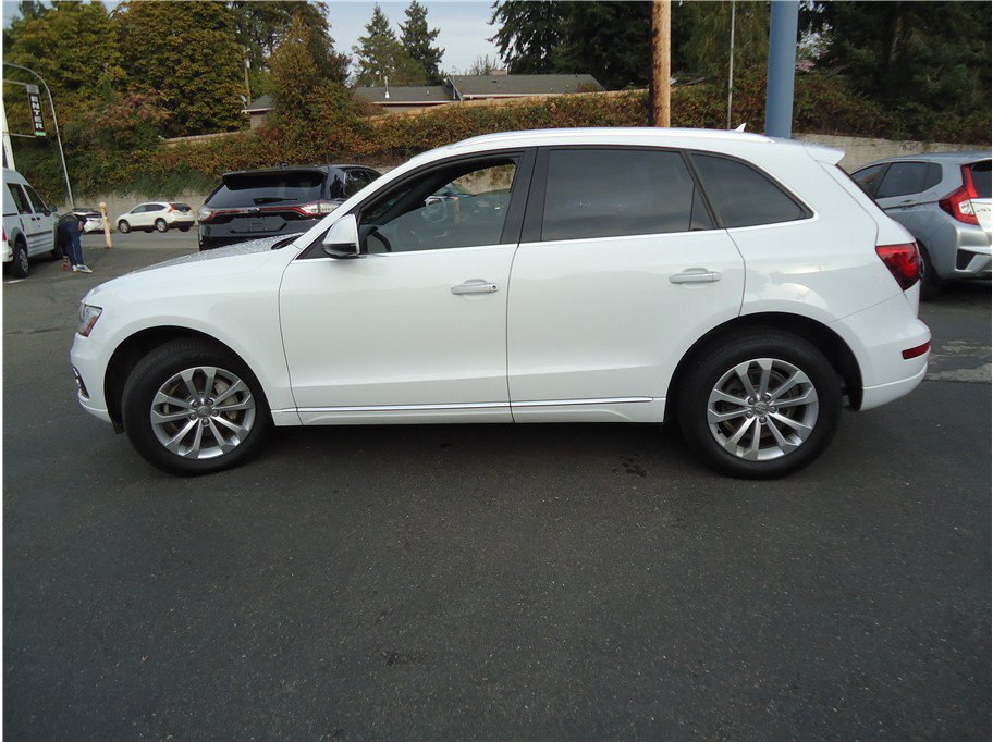 Used 2015 Audi Q5 2.0T Premium Plus w/ Technology Package AWD/4WD image 10