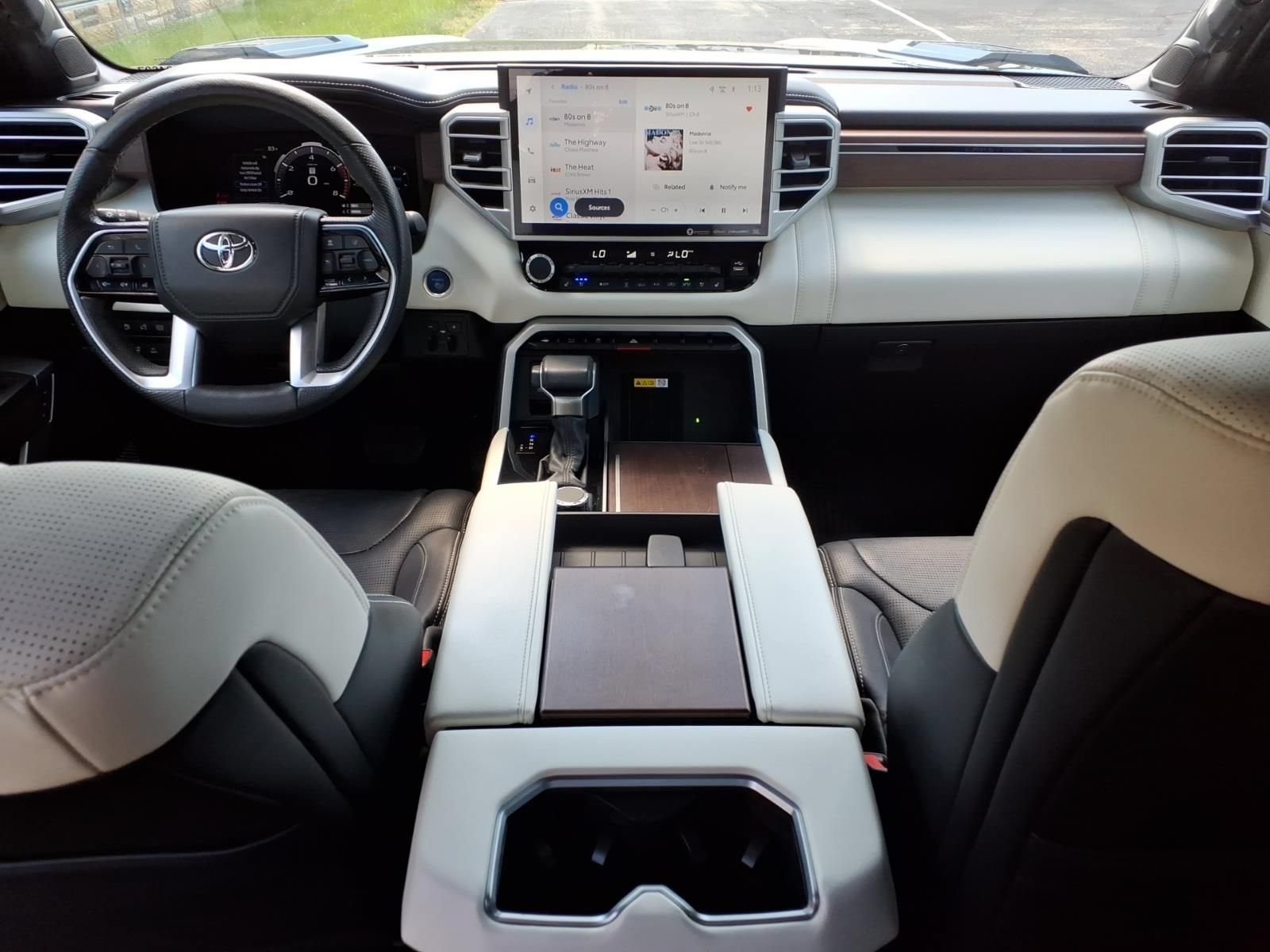 Used 2022 Toyota Tundra Capstone AWD/4WD image 32