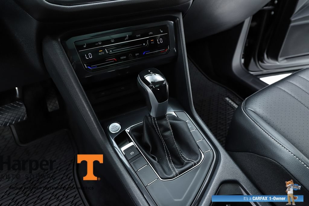 Used 2023 Volkswagen Tiguan SE w/ Panoramic Sunroof Package FWD image 24