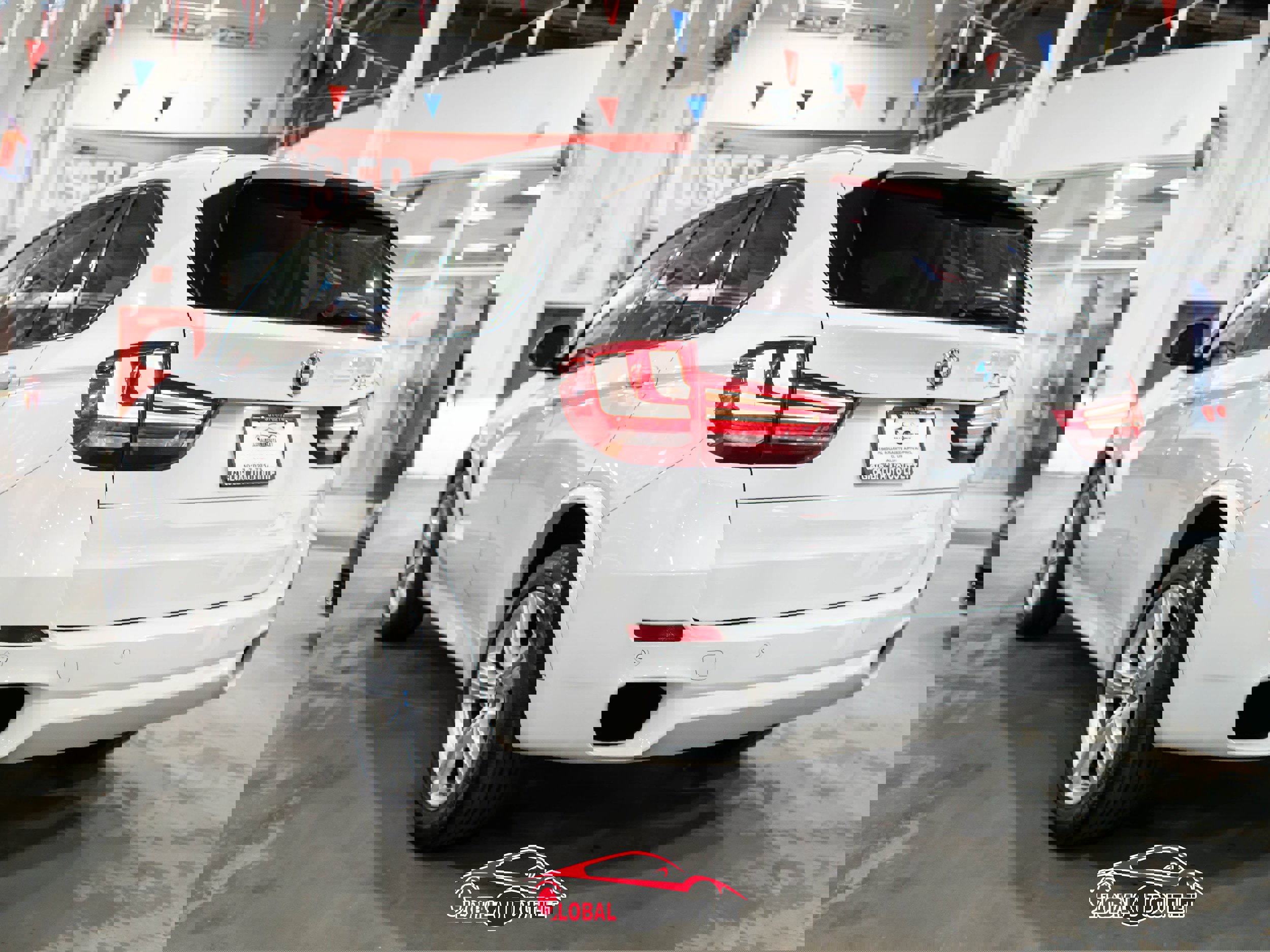 Used 2017 BMW X5 xDrive35i w/ M Sport Package image 5