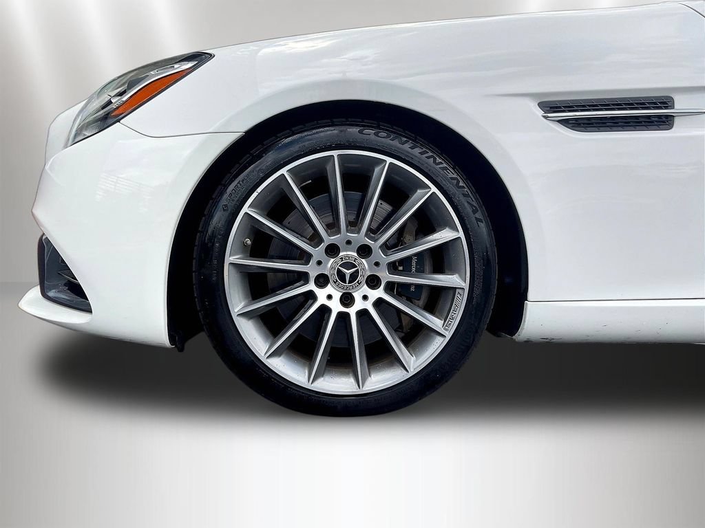 Used 2020 Mercedes-Benz SLC 300 image 29