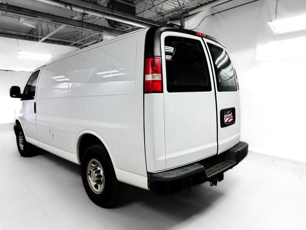 Used 2014 Chevrolet Express 3500 image 4