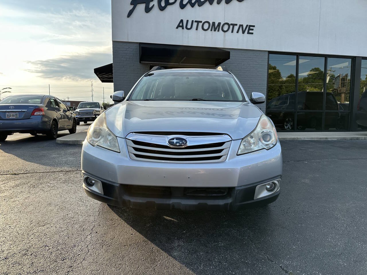 Used 2012 Subaru Outback 2.5i AWD/4WD image 3
