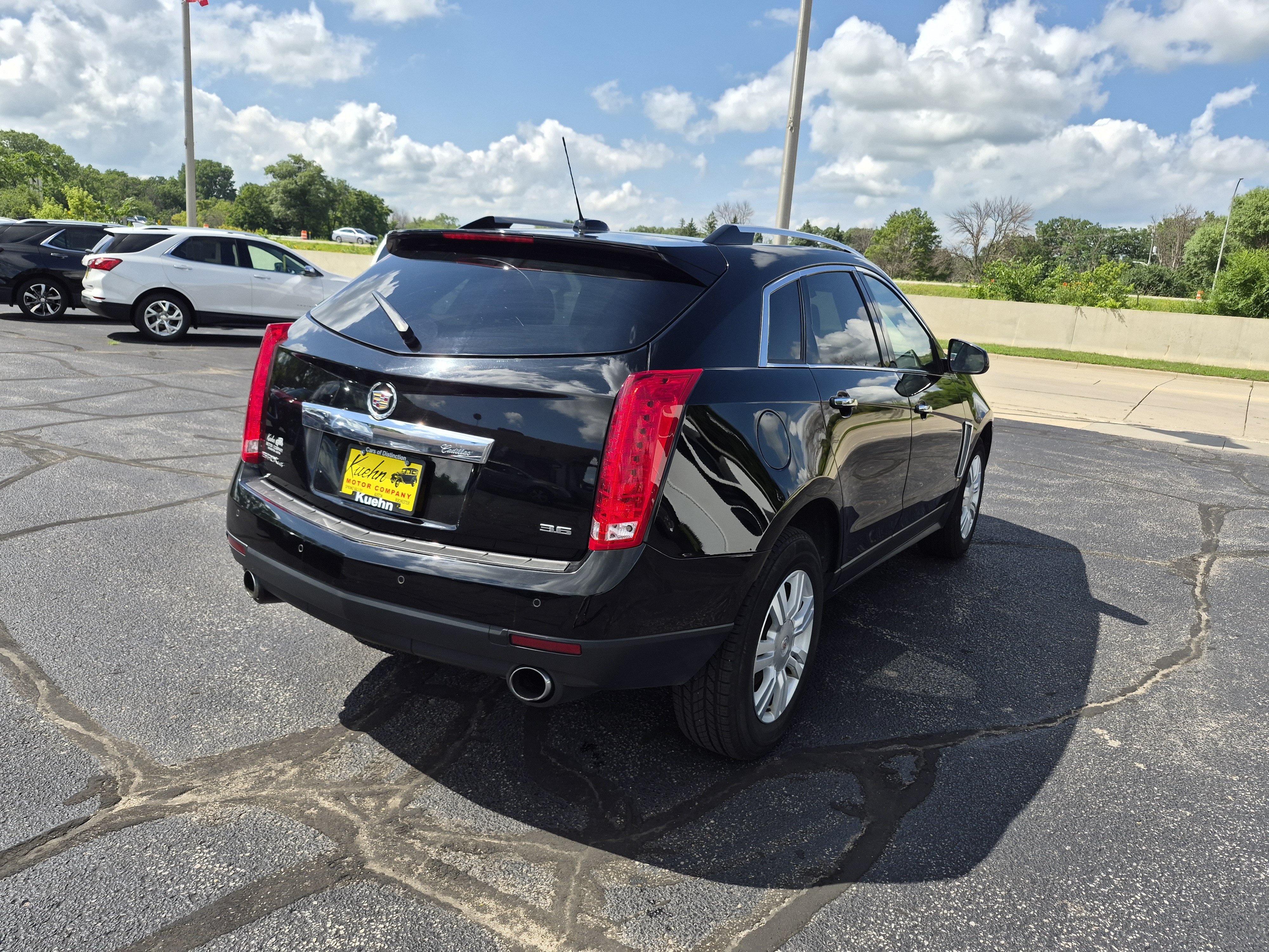 Used 2015 Cadillac SRX Luxury w/ Driver Awareness Package AWD/4WD image 8