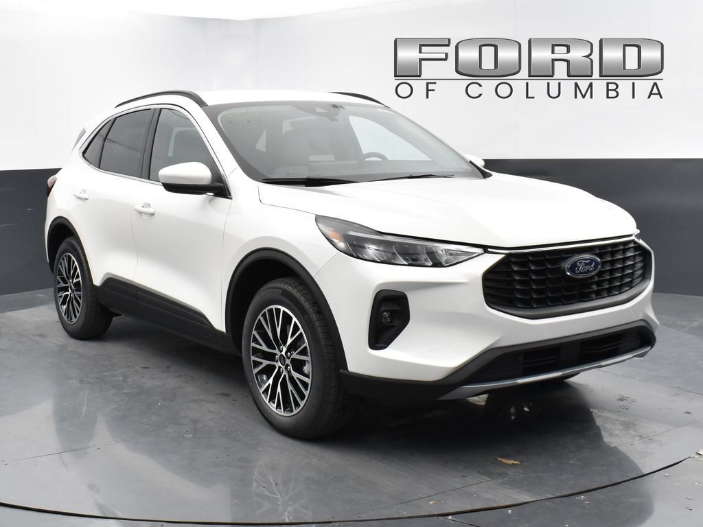 New 2025 Ford Escape SE
