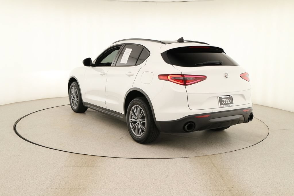 Used 2023 Alfa Romeo Stelvio Sprint RWD image 4