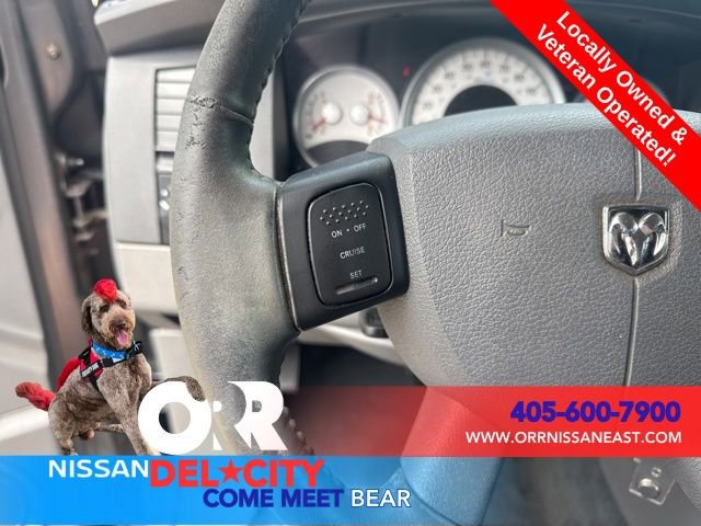 Used 2005 Dodge Durango Limited w/ Trailer Tow Group RWD image 13