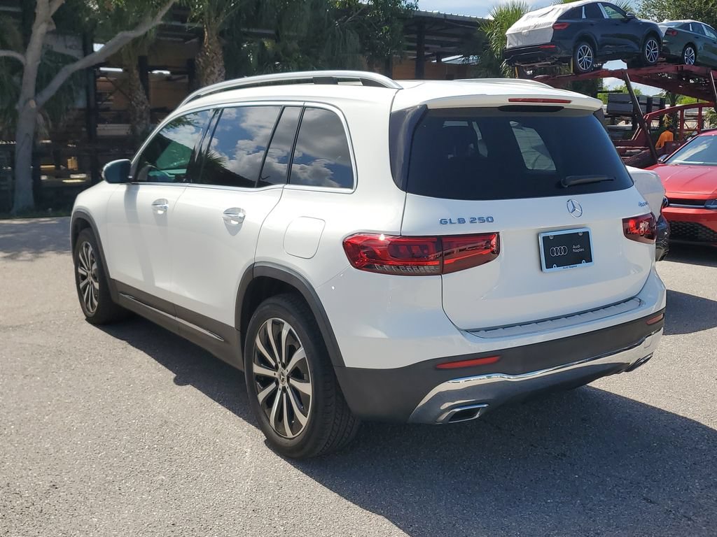 Used 2021 Mercedes-Benz GLB 250 4MATIC image 6