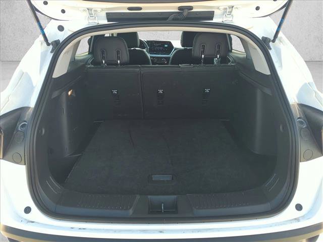 Used 2025 Chevrolet Trax LT FWD image 6
