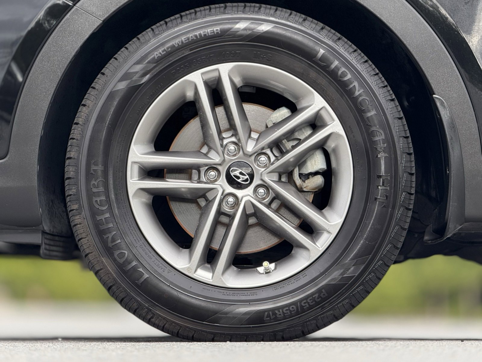 Used 2017 Hyundai Santa Fe Sport image 16