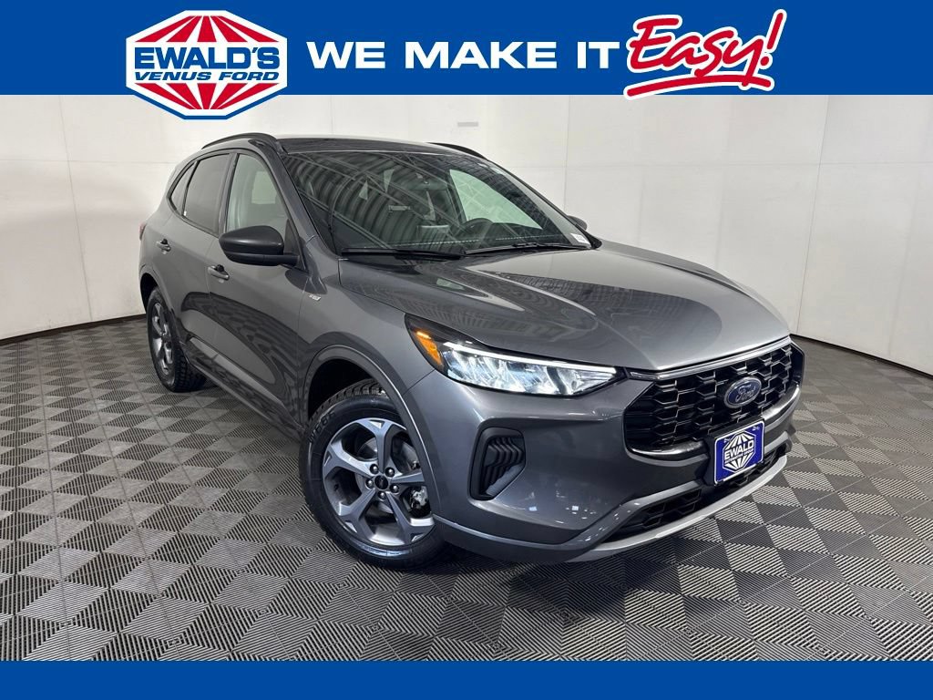 Used 2023 Ford Escape ST-Line AWD/4WD image 1