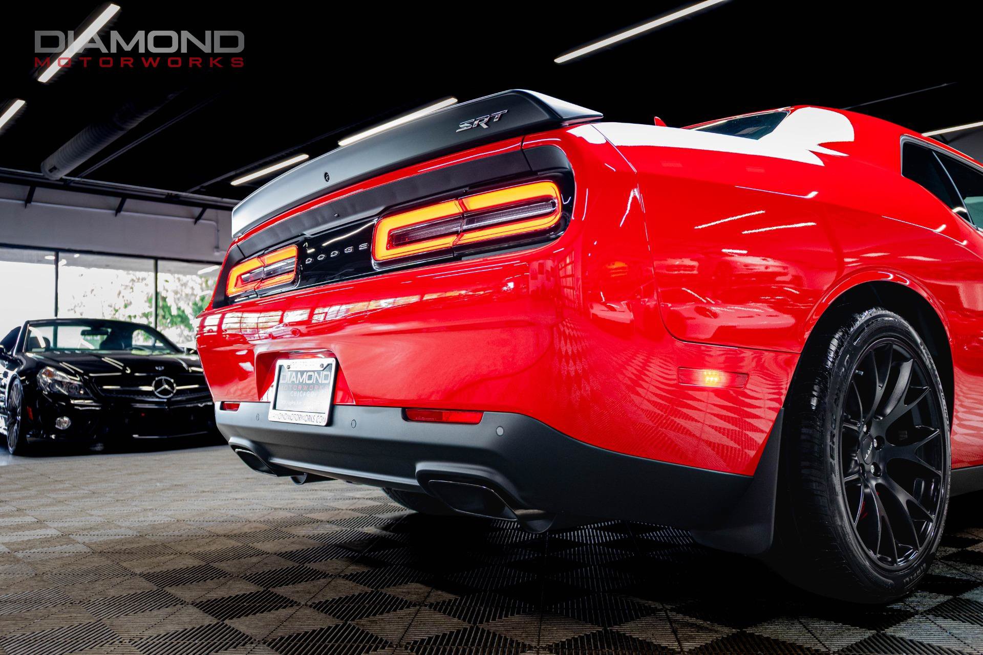 Used 2015 Dodge Challenger SRT Hellcat RWD image 29