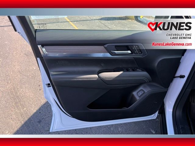 New 2026 GMC Terrain Denali w/ LPO, Floor Liner Package image 13