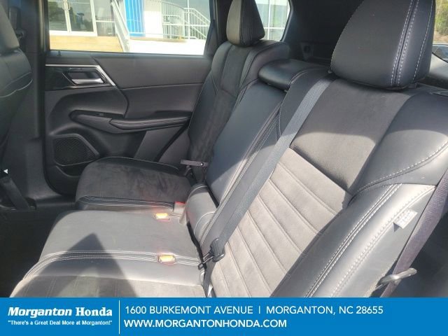 Used 2024 Mitsubishi Outlander SE Black Edition image 13